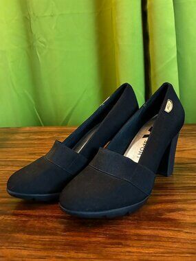 Anne Klein Sports Heel, Black